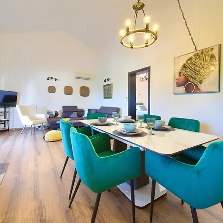 Two Bedroom With Terrace And Sea View * Корнич
