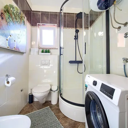 Appartement Two Bedroom With Terrace And Sea View